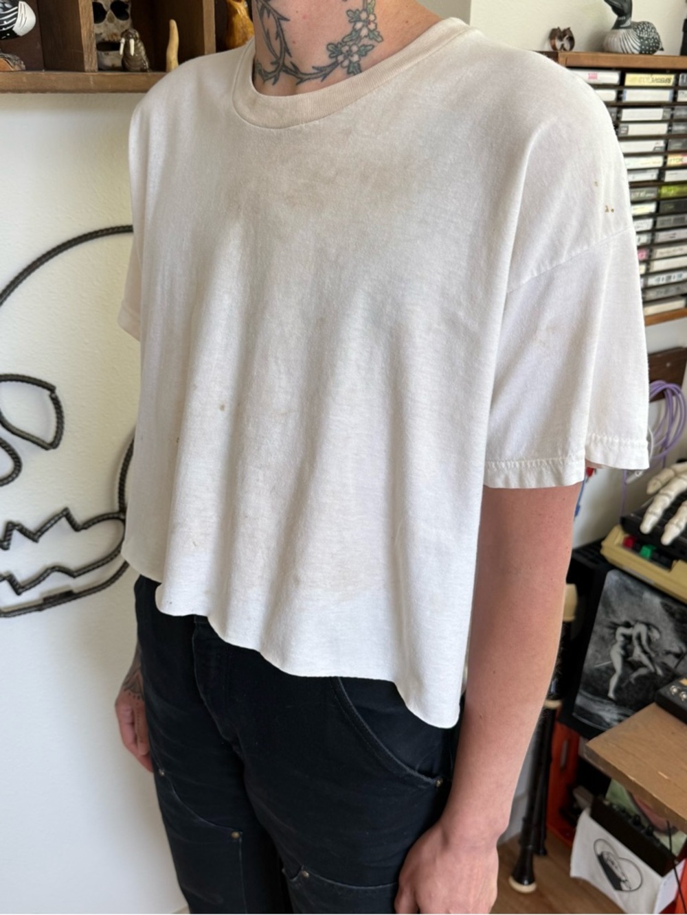 💀 SOLD 💀 Vintage 90s Cropped Distressed Blank White Tee USA ~ Size Large - Picture 3 of 6